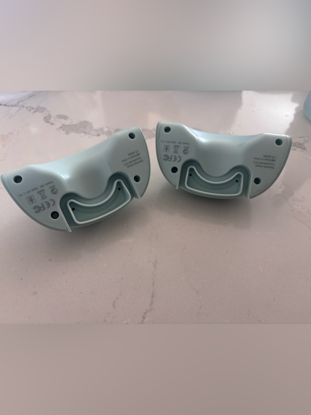 Mommed Wearable portable in-bra Breast Pump - pumps only - Picture 3 of 6